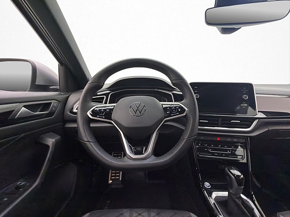 Volkswagen T-Roc 14 of 30