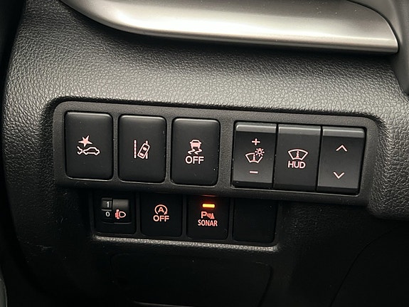 Mitsubishi Eclipse Cross 16 of 30