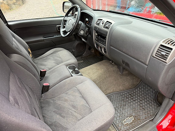 Chevrolet Colorado 11 of 15