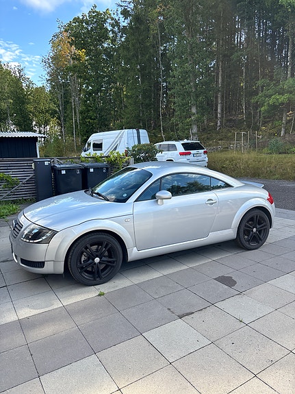 Audi TT 2 of 10