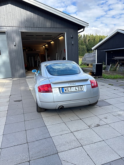 Audi TT 3 of 10