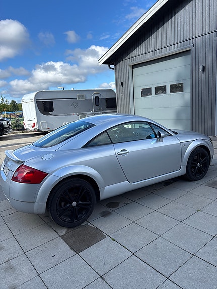 Audi TT 4 of 10