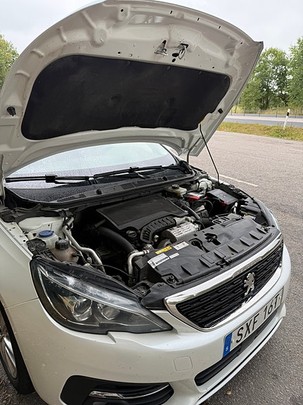 Peugeot 308 4 of 16