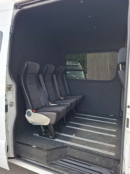 Mercedes-Benz Sprinter 319 10 of 11