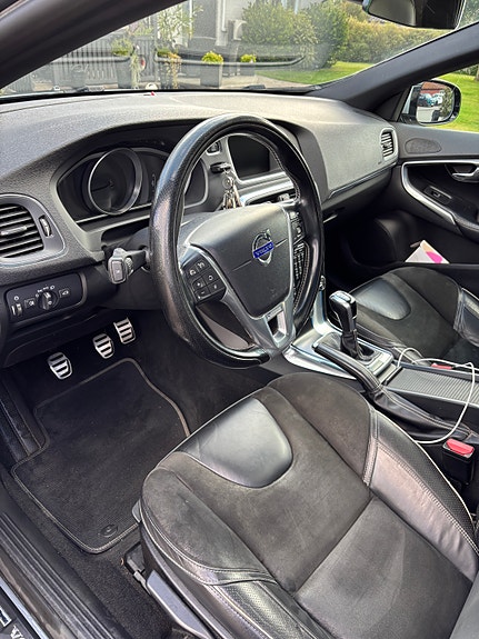 Volvo V40 5 of 7