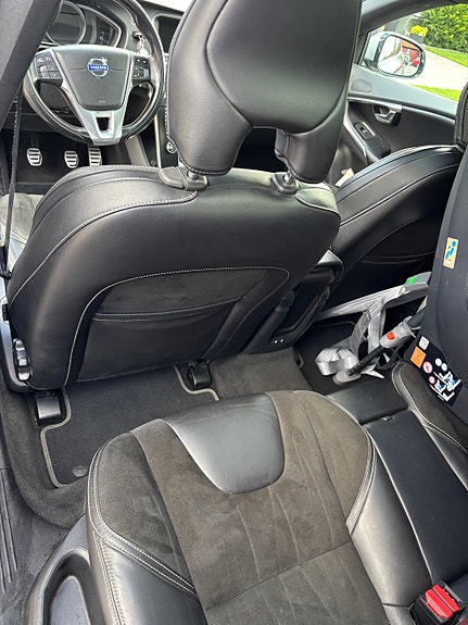 Volvo V40 6 of 7