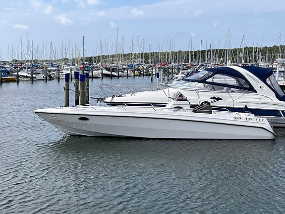 Wellcraft scarab/ hydrotech 32 3 of 4