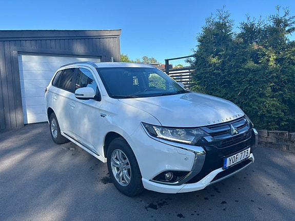 Mitsubishi Outlander 3 of 12