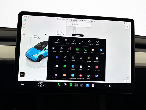 Tesla Model Y 18 of 30