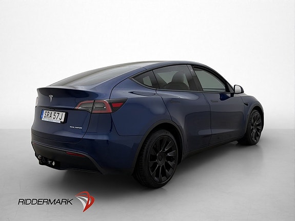 Tesla Model Y 5 of 30