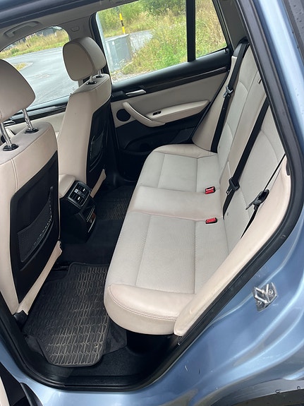 BMW X3 11 of 16