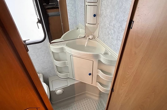 Adria 502ls 9 of 16