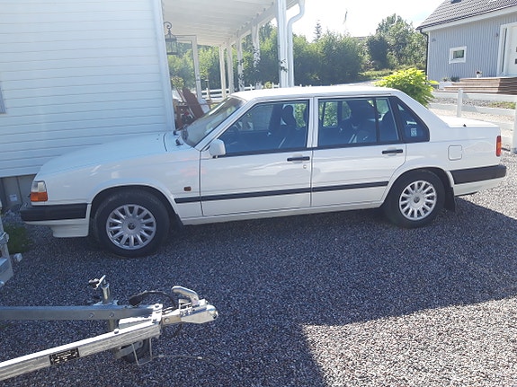 Volvo 940 2 of 5