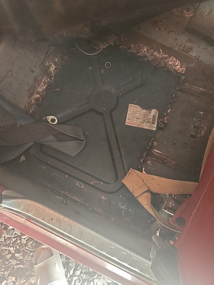 Volvo 142 3 of 15