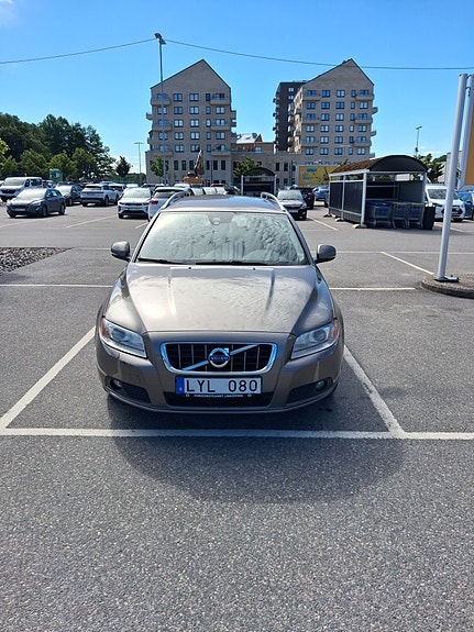 Volvo V70 5 of 6