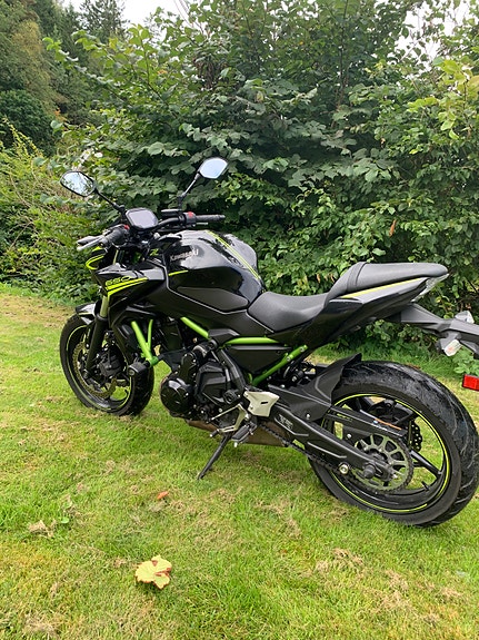 Kawasaki Z 650 A2 2 of 6
