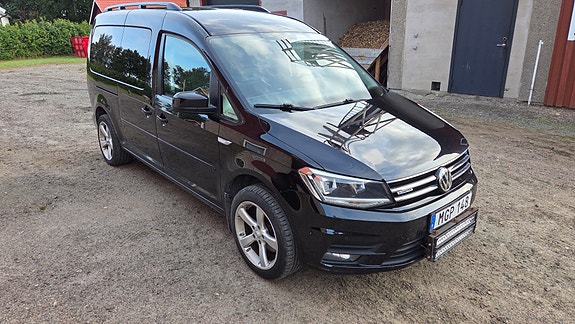 Volkswagen Caddy Maxi 2 of 7
