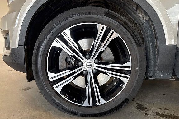 Volvo XC40 18 of 30