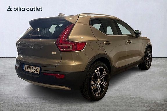 Volvo XC40 7 of 30