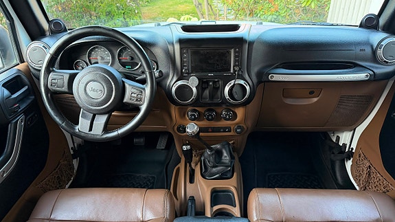 Jeep Wrangler 5 of 5