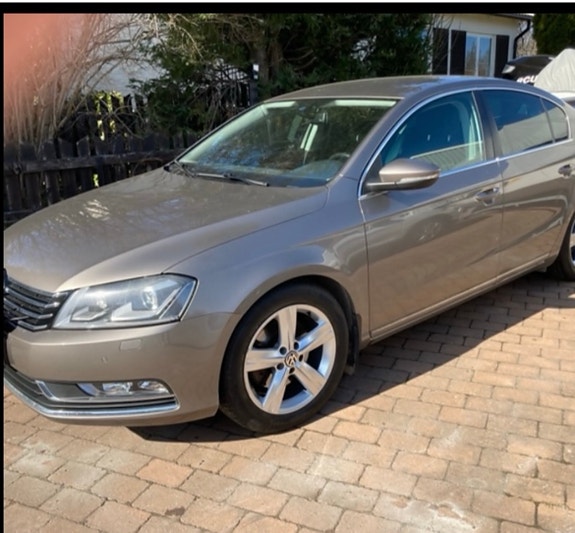 Volkswagen Passat 15 of 16