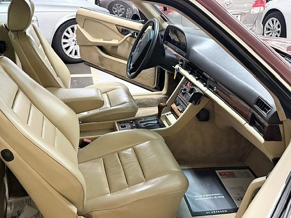 Mercedes-Benz 500 SEC 5 of 11