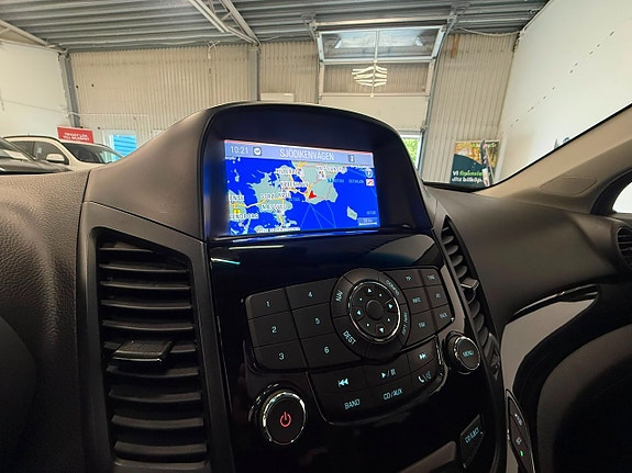 Chevrolet Orlando 12 of 14