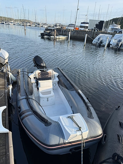 Rib Suzumar 450 med 40 hk Suzuki 5 of 5