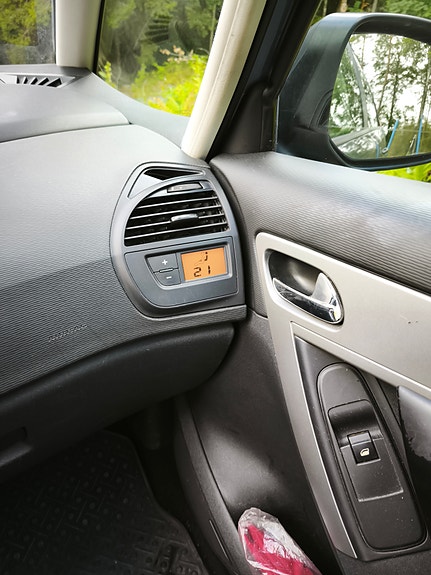 Citroen Grand C4 Picasso 16 of 21