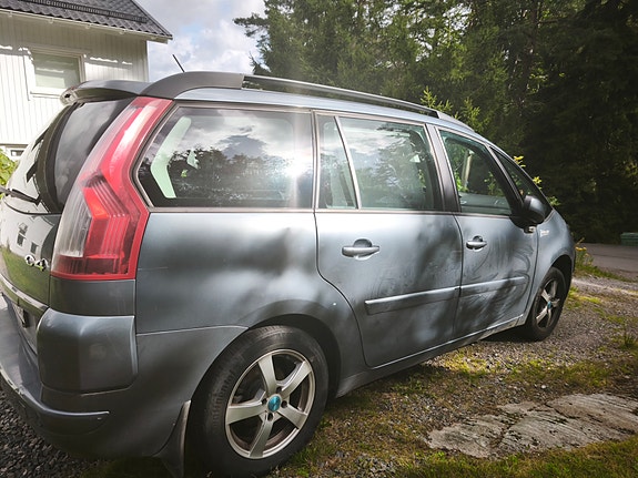 Citroen Grand C4 Picasso 6 of 21