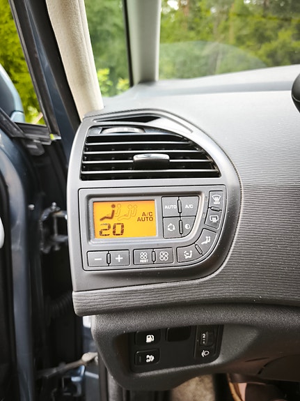 Citroen Grand C4 Picasso 15 of 21