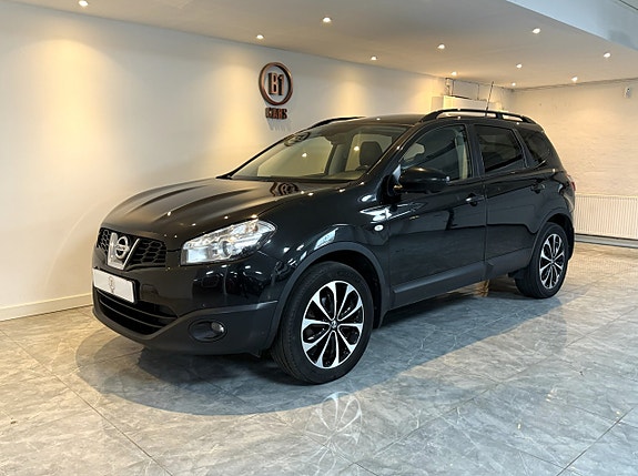 Nissan Qashqai+2 2 of 17