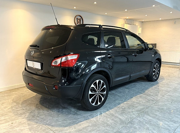 Nissan Qashqai+2 4 of 17