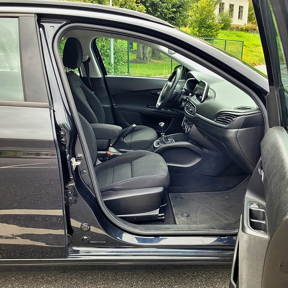 Fiat Tipo 6 of 17