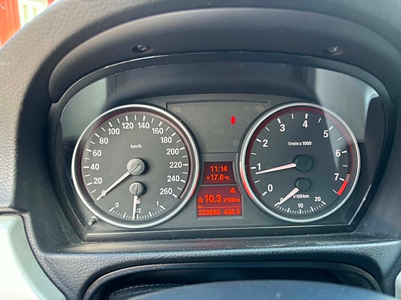 BMW 325i 7 of 8