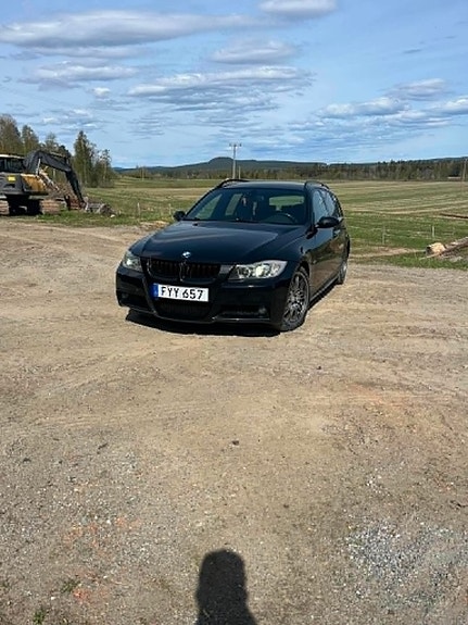BMW 325i 6 of 8