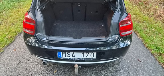 BMW 118d 4 of 5