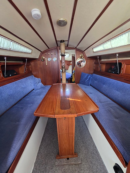 Aphrodite 30 – 1980 – Ny motor, autopilot och litiumbatterier 8 of 9