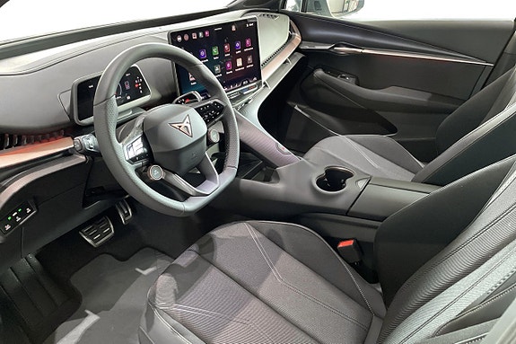 Cupra Tavascan 10 of 26