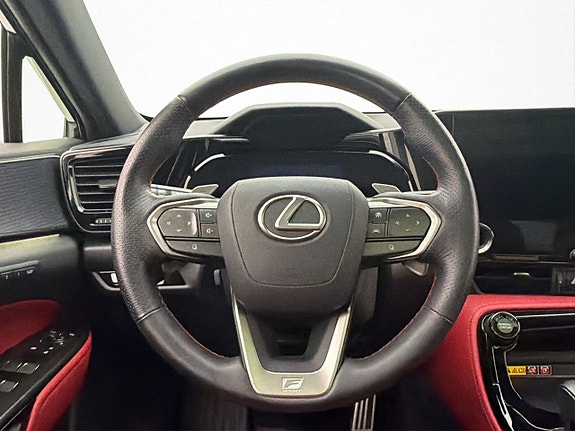 Lexus NX450h+ 12 of 30