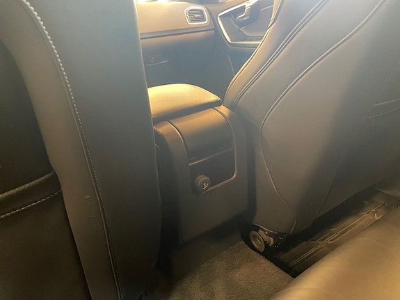 Volvo V60 21 of 26