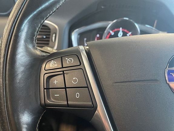 Volvo V60 22 of 26