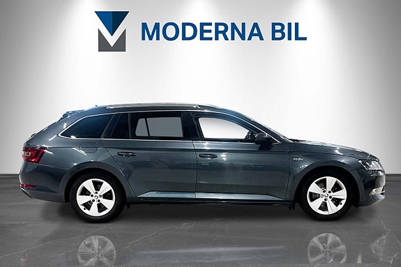 Skoda Superb 7 of 27