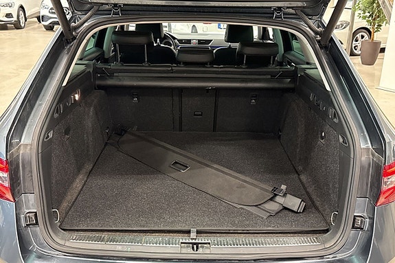 Skoda Superb 22 of 27