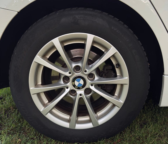 BMW 320d 8 of 16