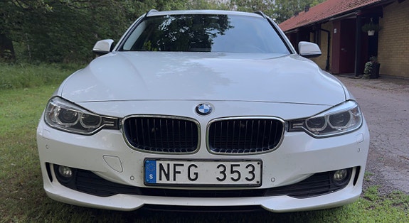 BMW 320d 2 of 16