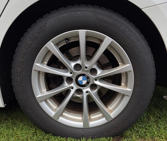 BMW 320d 10 of 16