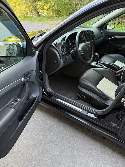 Saab 9-3 6 of 7
