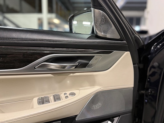 BMW 740d 13 of 19
