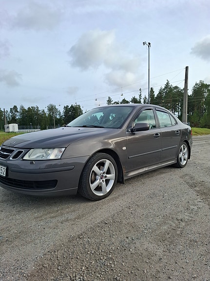 Saab 9-3 4 of 10